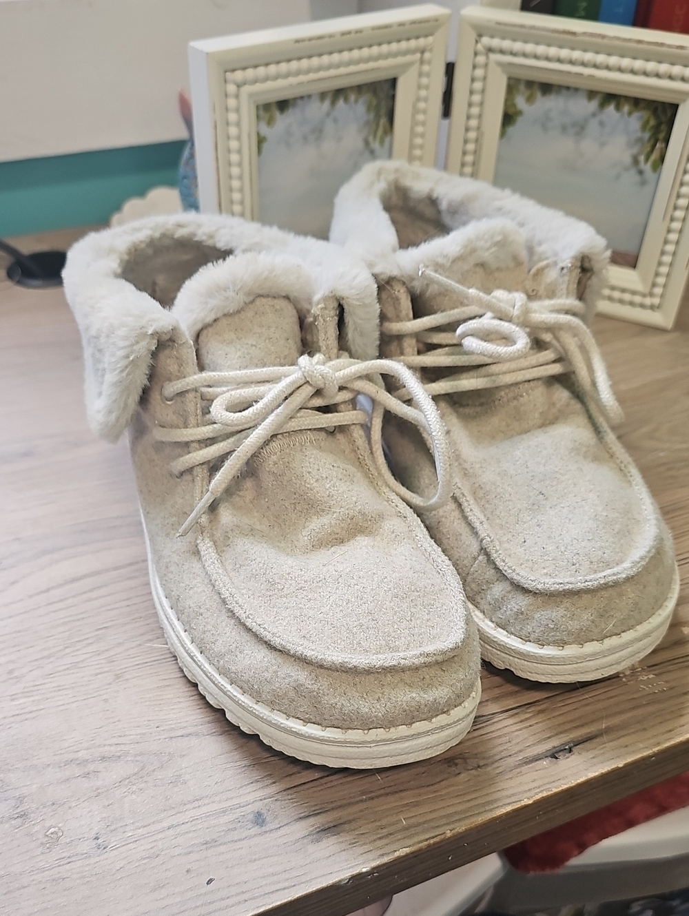 Hey Dude Cozy Women's  Winter Shoes/Slippers - Beige Size 7